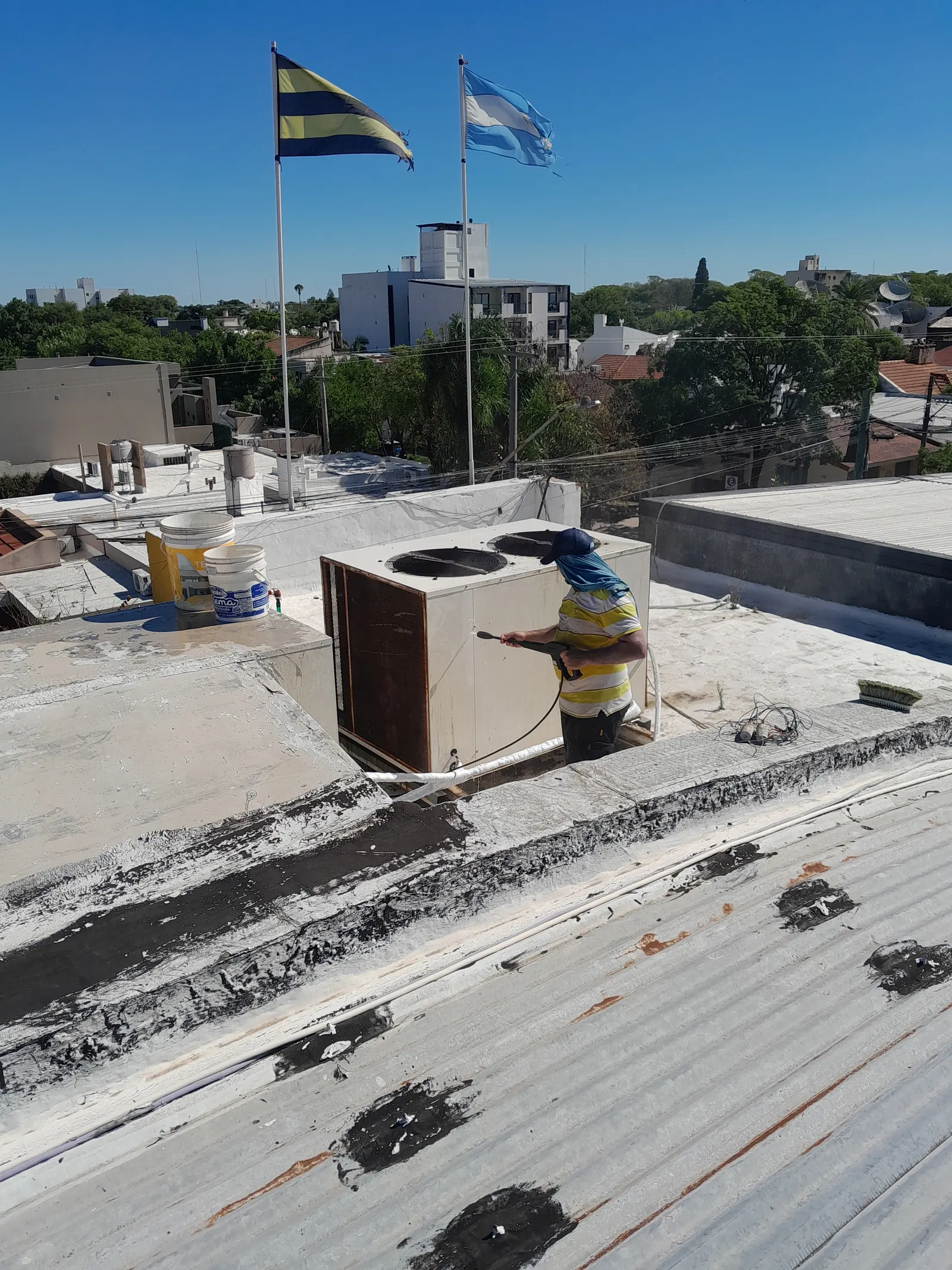 Equipo de aire acondicionado instalado a nuevo